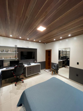 Imagem Casa com 3 Quartos à Venda, 580 m² em Santissimo - Santarém
