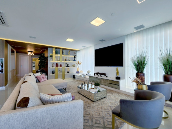 Imagem Apartamento com 3 Quartos à Venda, 310 m² em Centro - Balneário Camboriú