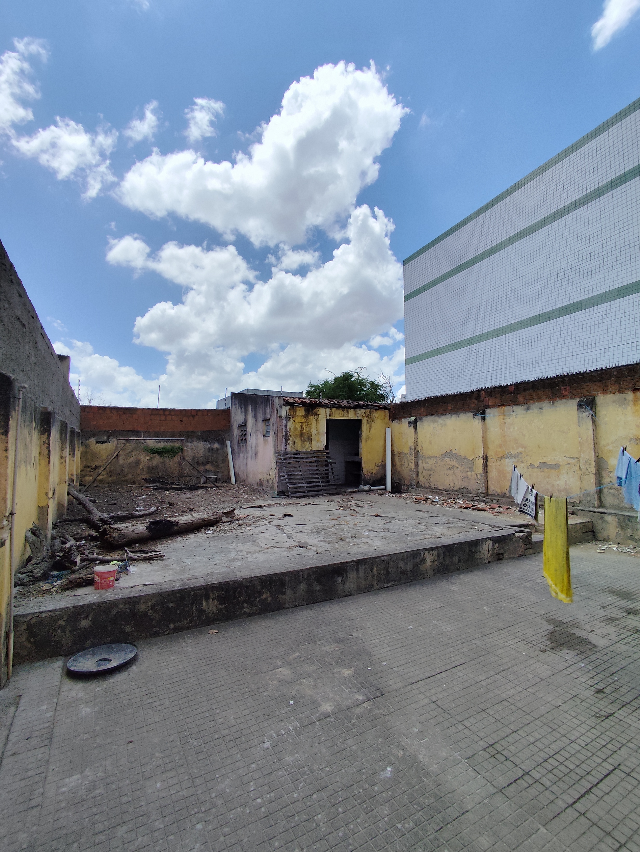 Imagem Casa com 3 Quartos à Venda, 143 m² em São José - Campina Grande