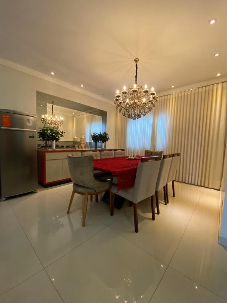 Imagem Sobrado com 5 Quartos à Venda, 250 m²em Residencial Humaitá - Goiânia