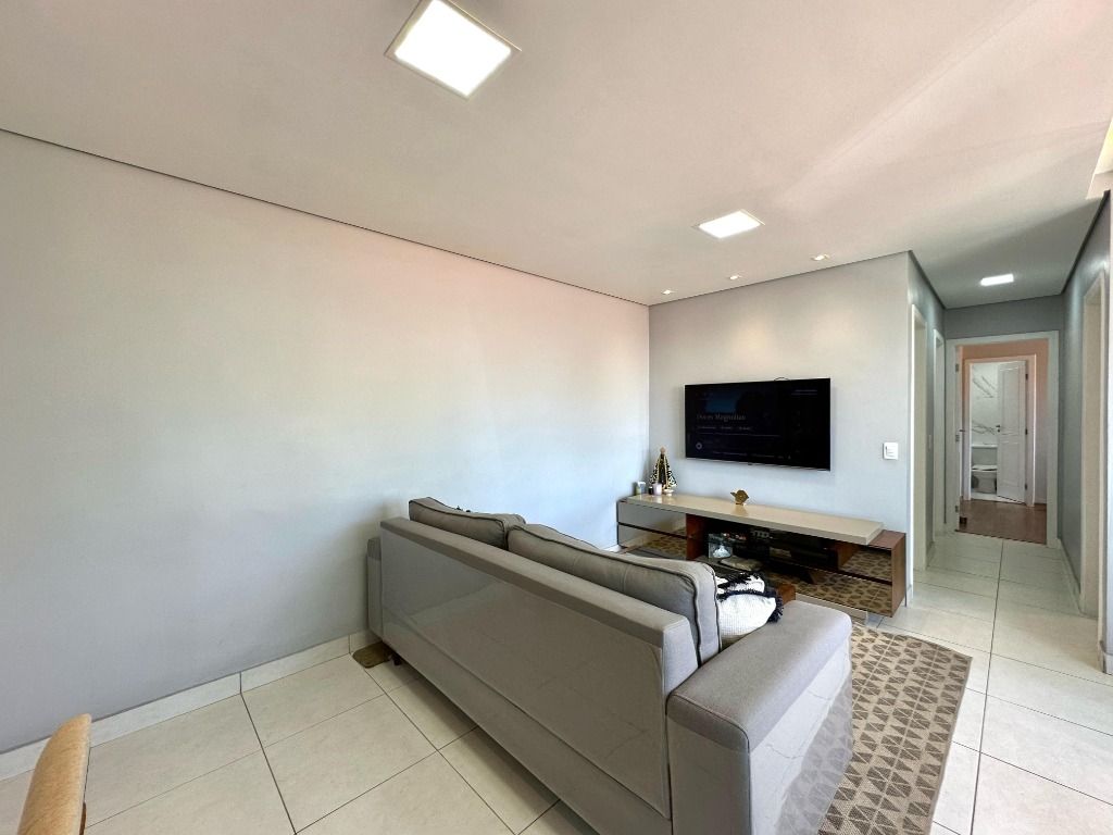 Imagem Apartamento com 3 Quartos à Venda, 75 m² em Santa Amélia - Belo Horizonte