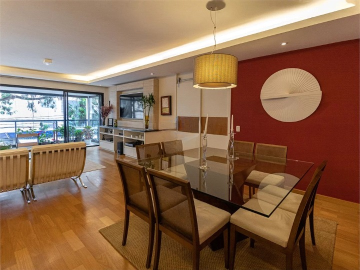 Imagem Apartamento com 3 Quartos à Venda, 161 m²em Vila Nova Conceição - São Paulo
