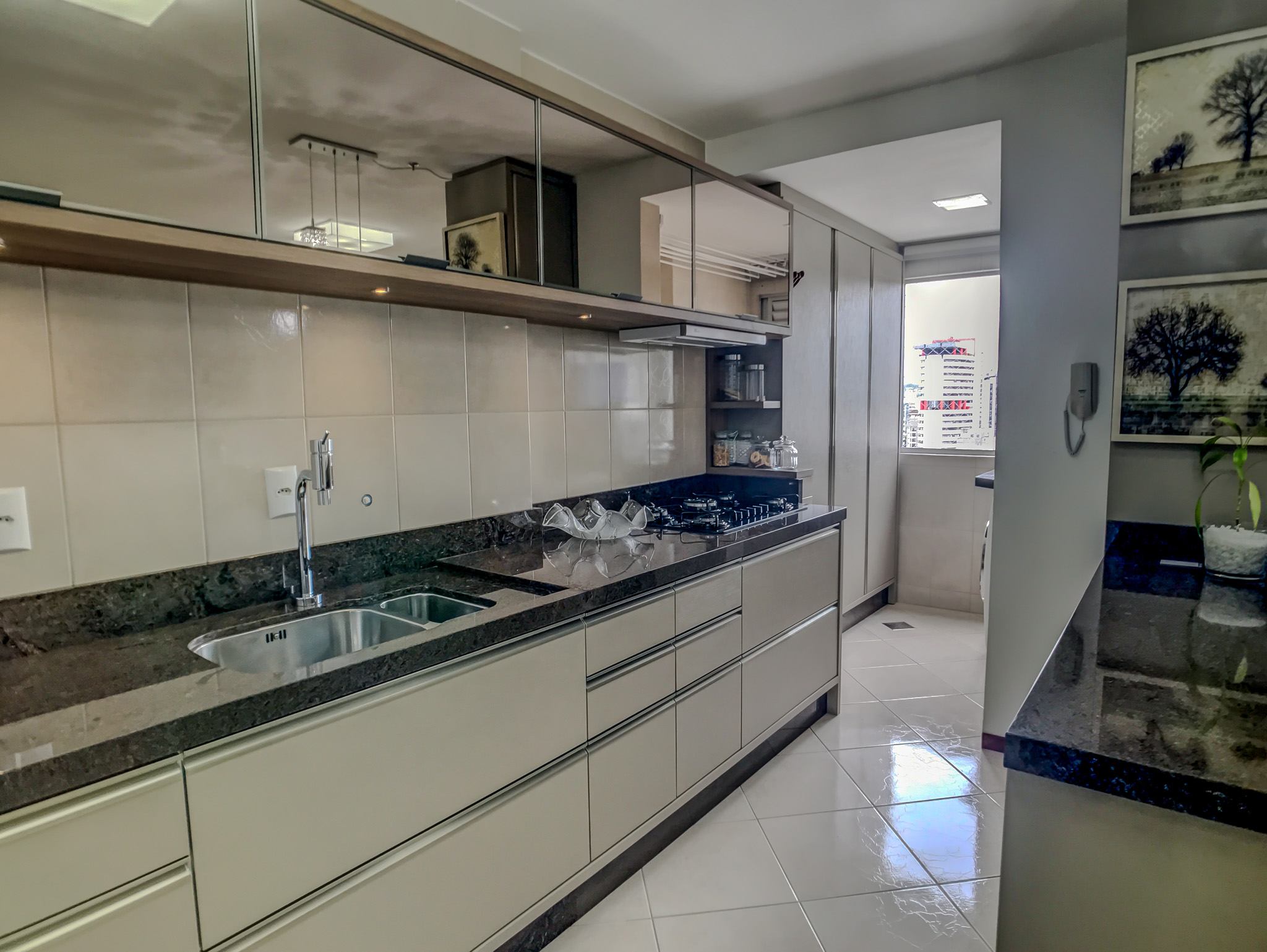 Imagem Apartamento com 2 Quartos à Venda, 76 m²em Centro - Criciúma