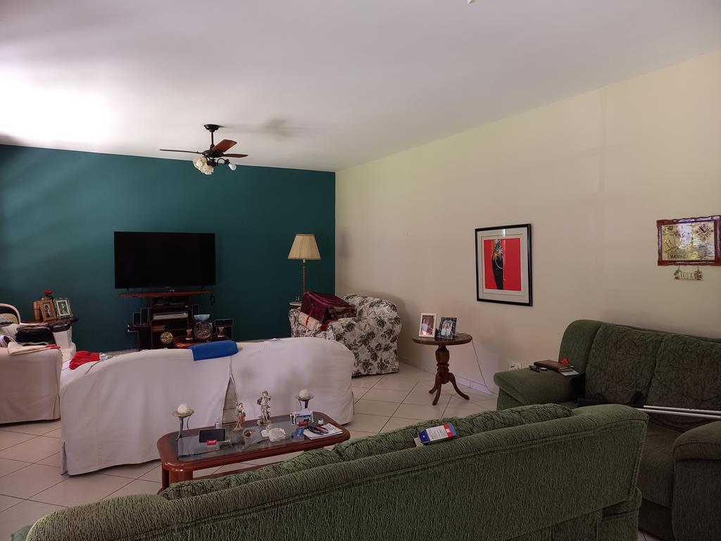 Imagem Casa com 4 Quartos à Venda, 400 m²em Itaipu - Niterói