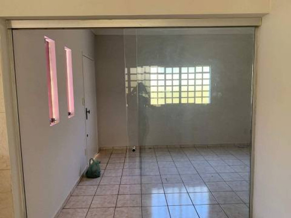 Imagem Casa com 3 Quartos à Venda, em Jardim Brasília - Araçatuba Imagem Casa com 3 Quartos à Venda, em Jardim Brasília - Araçatuba