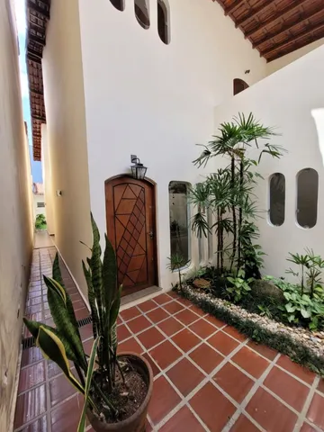 Imagem Sobrado com 3 Quartos à Venda, 229 m²em Campestre - Santo André
