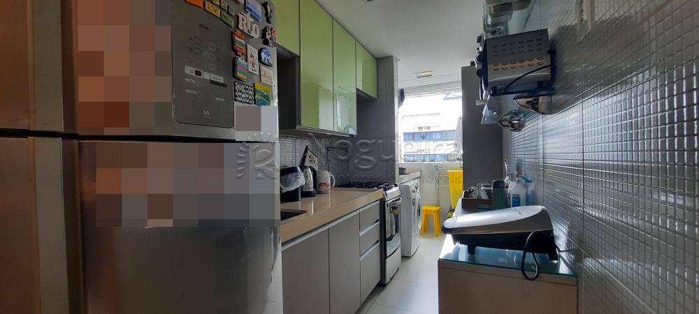 Imagem Apartamento com 2 Quartos à Venda, 60 m² em Encruzilhada - Recife