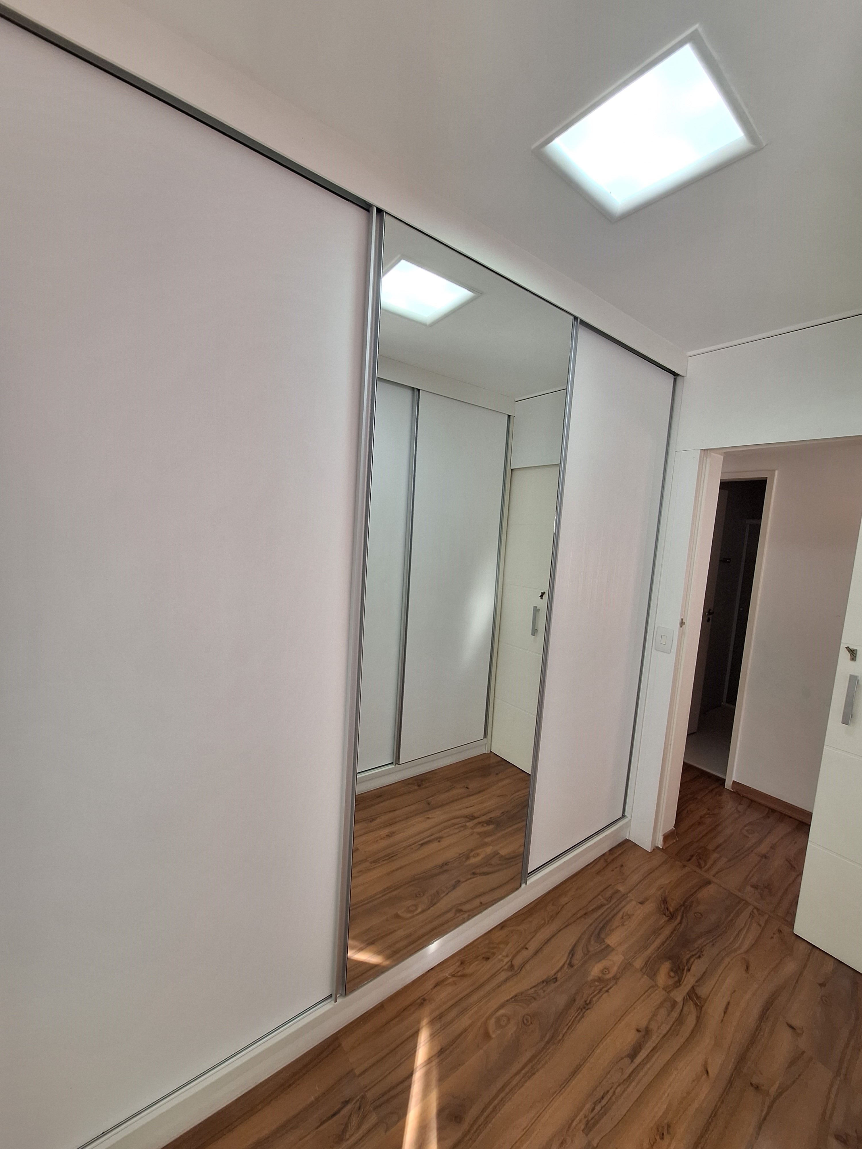 Imagem Apartamento com 3 Quartos à Venda, 94 m²em Jardim Tupanci - Barueri Imagem Apartamento com 3 Quartos à Venda, 94 m²em Jardim Tupanci - Barueri
