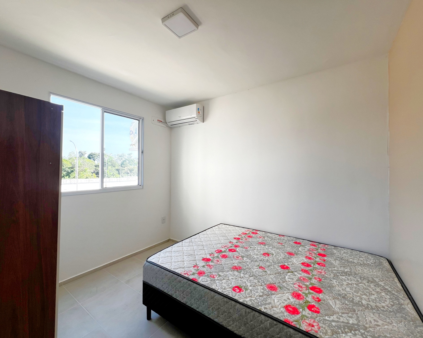 Imagem Apartamento com 2 Quartos para Alugar, 47 m²em Ponta Negra - Manaus