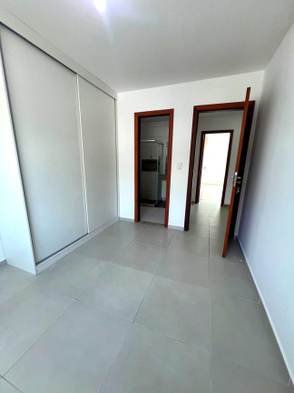 Imagem Casa de Condomínio com 3 Quartos à Venda ou Locação, 175 m²em Buraquinho - Lauro de Freitas Imagem Casa de Condomínio com 3 Quartos à Venda ou Locação, 175 m²em Buraquinho - Lauro de Freitas
