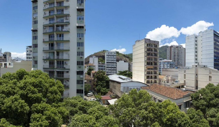 Imagem Apartamento com 2 Quartos à Venda, 76 m² em Maracanã - Rio de Janeiro Imagem Apartamento com 2 Quartos à Venda, 76 m² em Maracanã - Rio de Janeiro