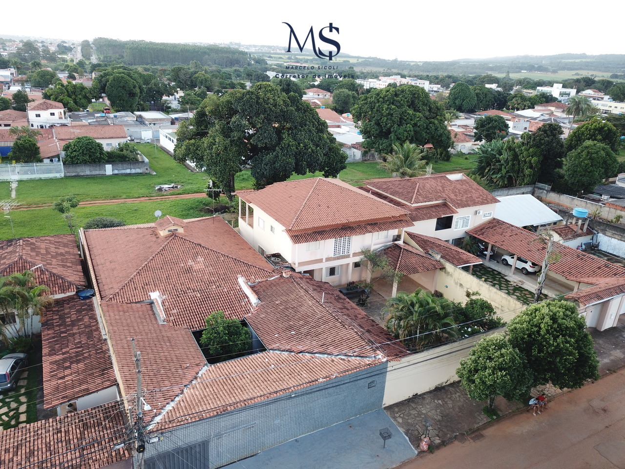 Imagem Casa com 6 Quartos à Venda ou Temporada, 525 m²em Sobradinho - Brasília Imagem Casa com 6 Quartos à Venda ou Temporada, 525 m²em Sobradinho - Brasília