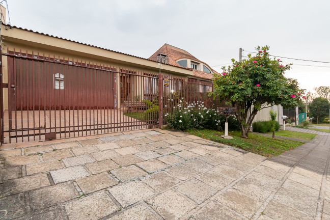 Imagem Casa com 3 Quartos à Venda, 182 m² em Bacacheri - Curitiba Imagem Casa com 3 Quartos à Venda, 182 m² em Bacacheri - Curitiba
