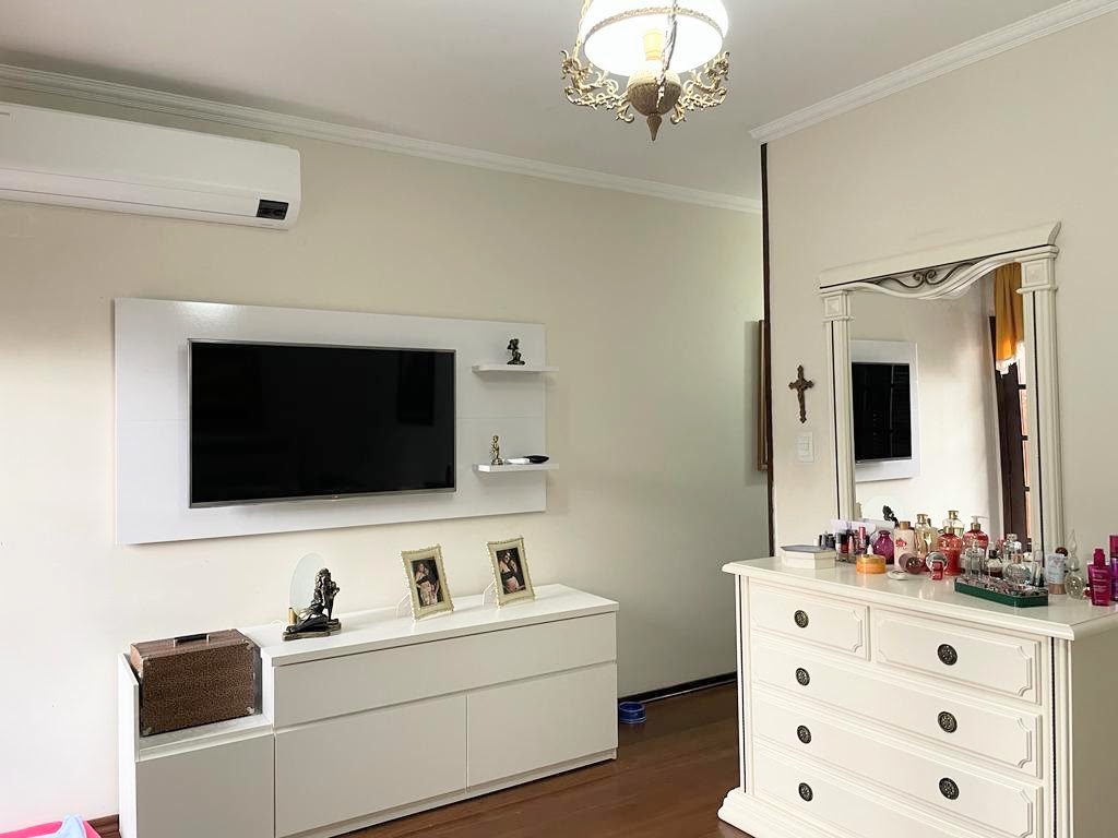 Imagem Sobrado com 4 Quartos à Venda, 287 m²em Santa Maria - São Caetano do Sul Imagem Sobrado com 4 Quartos à Venda, 287 m²em Santa Maria - São Caetano do Sul