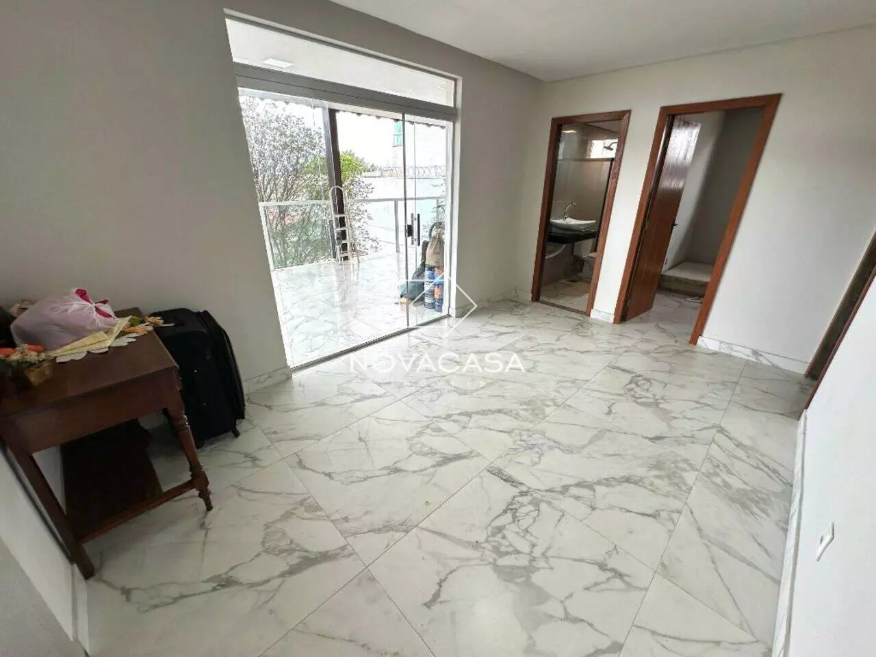 Imagem Casa com 5 Quartos à Venda, 250 m² em Rio Branco - Belo Horizonte