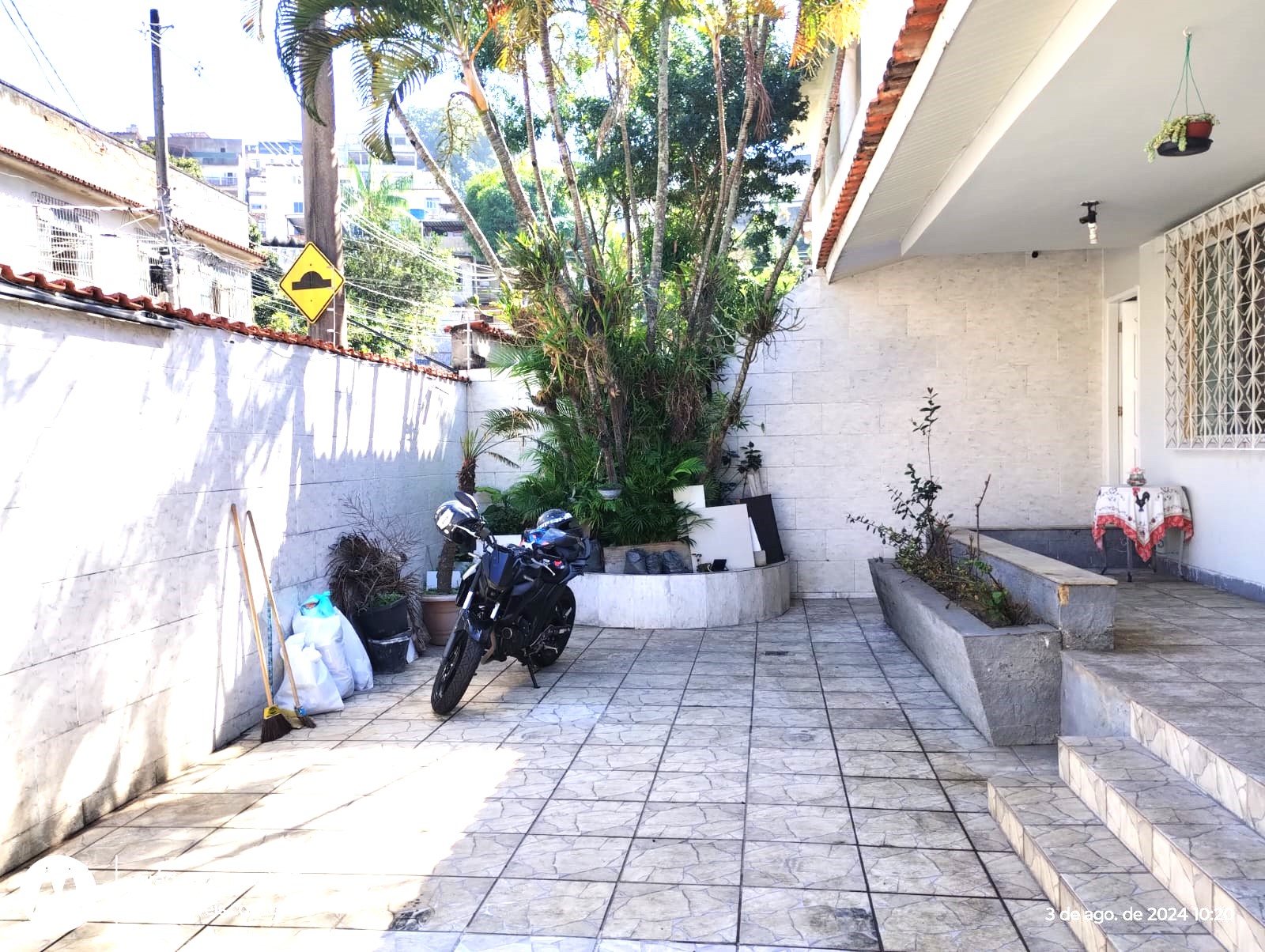 Imagem Casa com 8 Quartos à Venda, 450 m² em Jardim Carioca - Rio de Janeiro Imagem Casa com 8 Quartos à Venda, 450 m² em Jardim Carioca - Rio de Janeiro