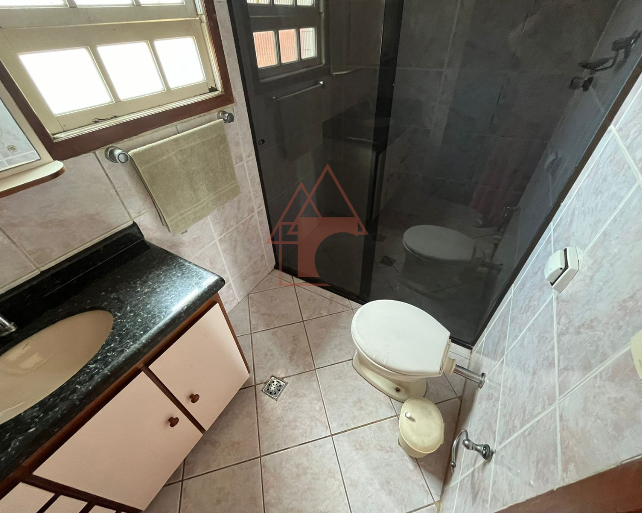 Imagem Sobrado com 4 Quartos à Venda, 162 m² em Vila Ponte Nova - Cubatão Imagem Sobrado com 4 Quartos à Venda, 162 m² em Vila Ponte Nova - Cubatão