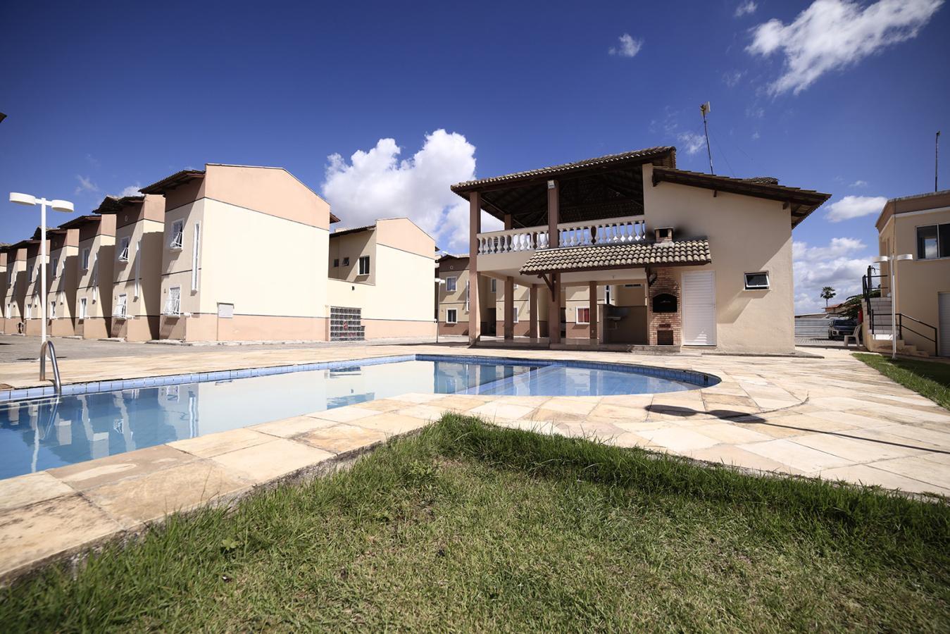 Imagem Casa de Condomínio com 2 Quartos à Venda, 63 m²em Siqueira - Fortaleza Imagem Casa de Condomínio com 2 Quartos à Venda, 63 m²em Siqueira - Fortaleza