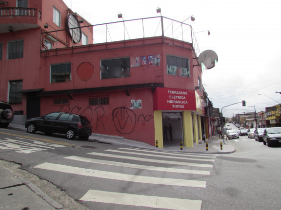 Imóvel Comercial à Venda, 434 m² em Vila Linda - Santo André