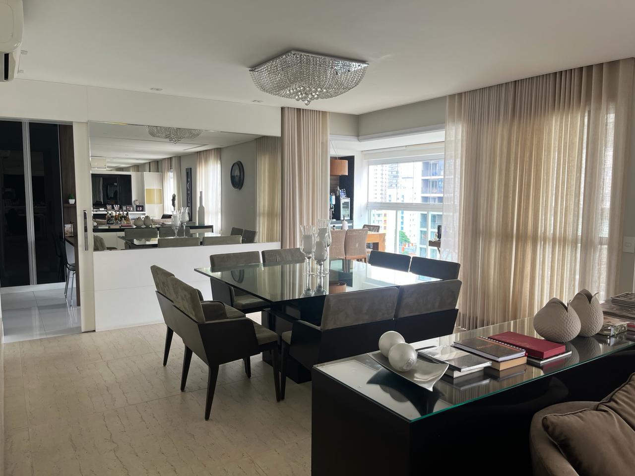 Imagem Apartamento com 3 Quartos para Alugar, 210 m²em Vila Olímpia - São Paulo Imagem Apartamento com 3 Quartos para Alugar, 210 m²em Vila Olímpia - São Paulo