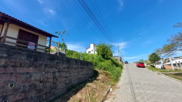 Imagem Casa com 2 Quartos à Venda, 64 m² em Maria Céu - Criciúma