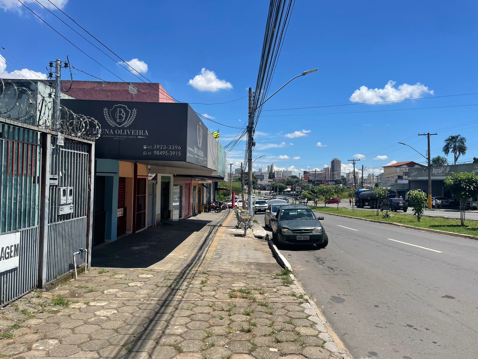 Imagem Sobrado com 4 Quartos à Venda, 399 m²em Setor Leste Universitário - Goiânia Imagem Sobrado com 4 Quartos à Venda, 399 m²em Setor Leste Universitário - Goiânia