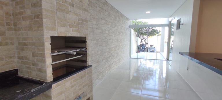 Imagem Casa de Condomínio com 4 Quartos à Venda,  em Setor Habitacional Arniqueira (Águas Claras) - Brasília