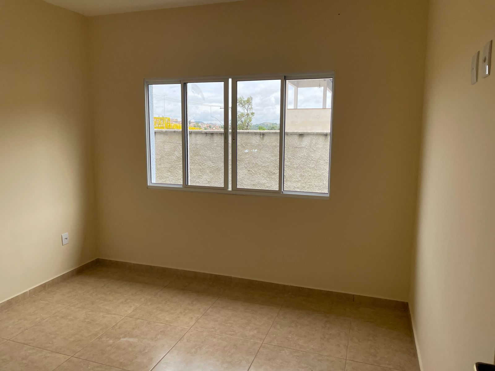 Imagem Casa de Condomínio com 3 Quartos à Venda, 1 m²em Condomínio Vale do Ouro - Ribeirão das Neves