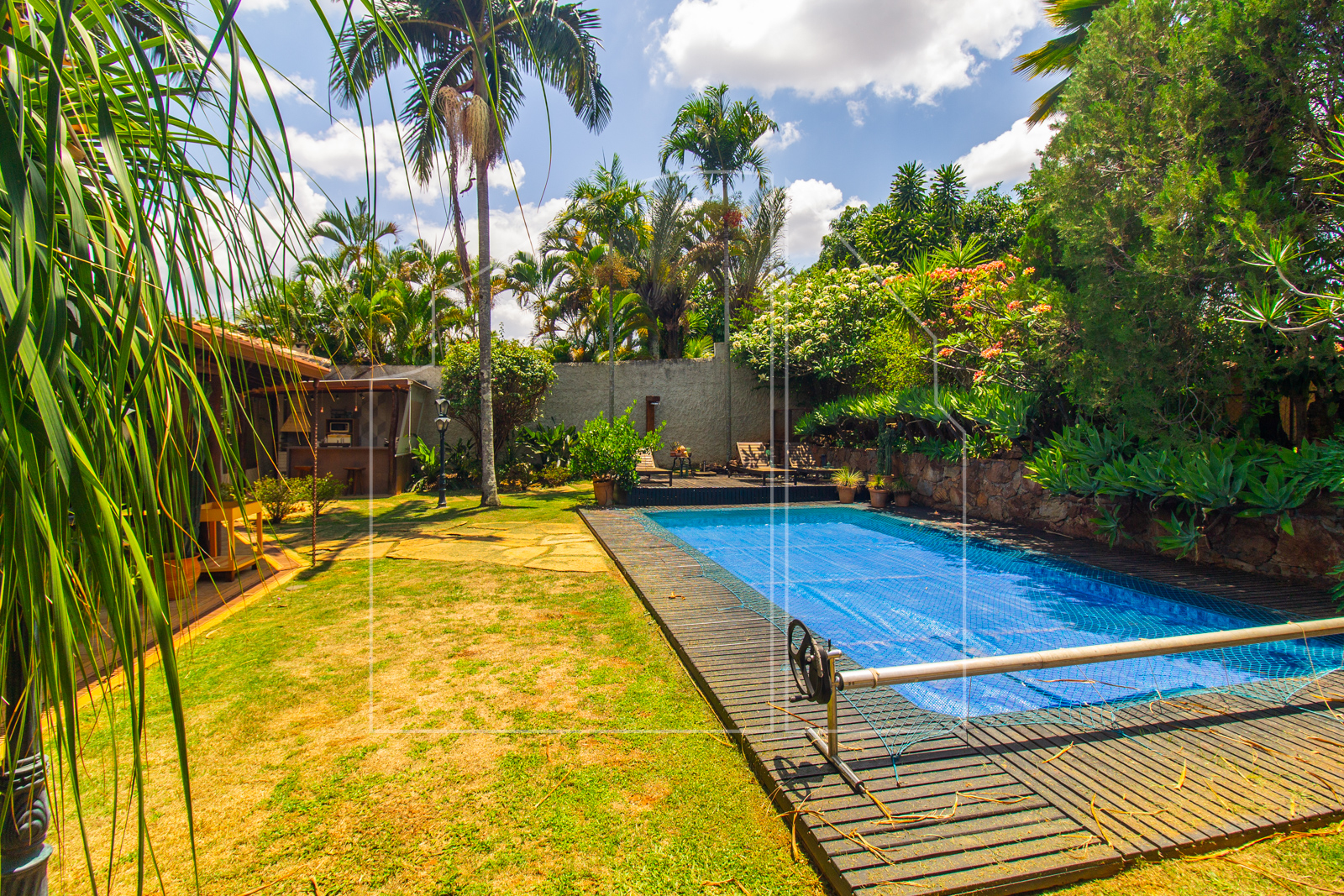 Imagem Casa com 4 Quartos à Venda, 575 m²em Setor de Habitações Individuais Sul - Brasília Imagem Casa com 4 Quartos à Venda, 575 m²em Setor de Habitações Individuais Sul - Brasília