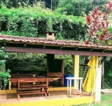 Imagem Casa com 3 Quartos à Venda, 327 m²em Albuquerque - Teresópolis