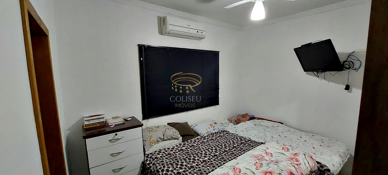 Imagem Casa com 2 Quartos à Venda, 117 m²em Jardim São Clemente - Maringá Imagem Casa com 2 Quartos à Venda, 117 m²em Jardim São Clemente - Maringá