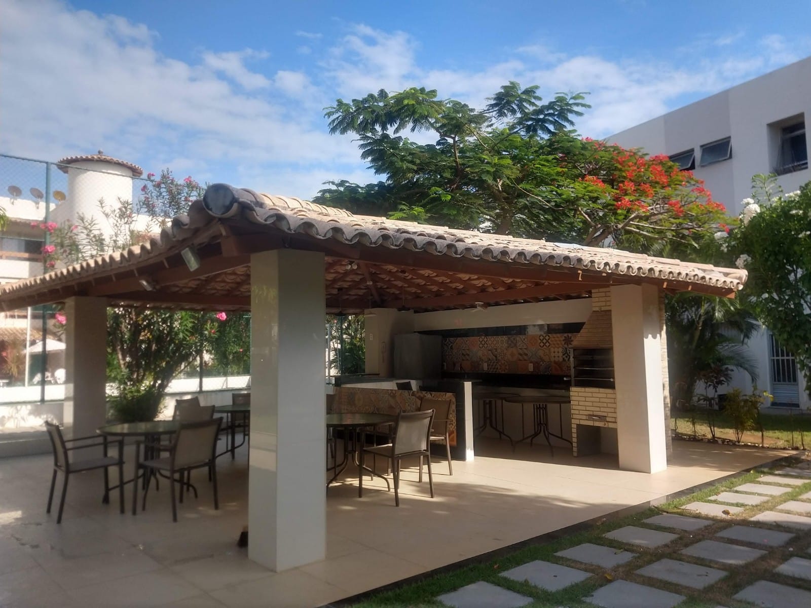 Imagem Apartamento com 2 Quartos à Venda, 85 m²em Vilas do Atlântico - Lauro de Freitas