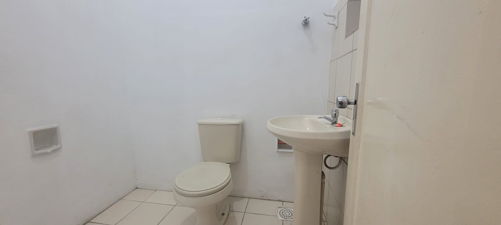 Sala Comercial à Venda, 27 m²em Centro - Santa Maria