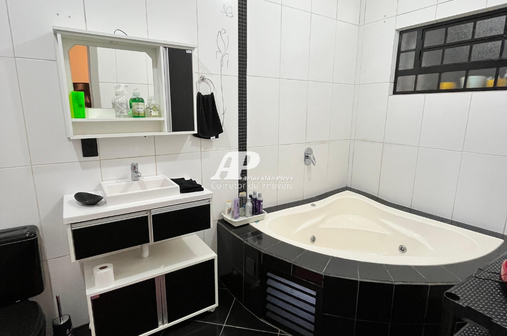 Imagem Casa com 3 Quartos à Venda, 147 m²em Oficinas - Ponta Grossa