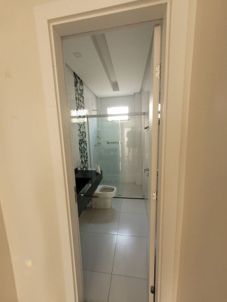 Imagem Casa de Condomínio com 4 Quartos à Venda, 195 m² em Curió-Utinga - Belém