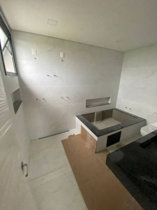 Imagem Casa de Condomínio com 4 Quartos à Venda, 302 m² em VESPASIANO - VESPSIANO