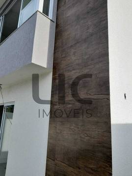 Imagem Casa com 3 Quartos à Venda, 176 m²em Jardim Mirabel - Goiânia