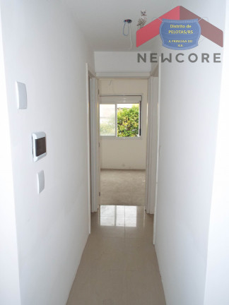 Imagem Apartamento com 2 Quartos à Venda, 45 m² em Porto - Pelotas