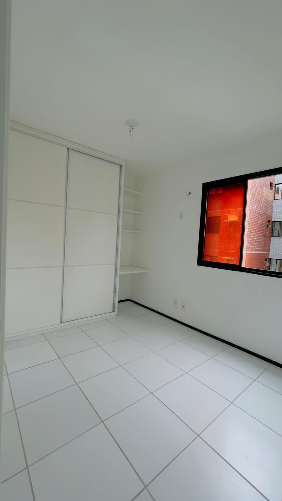 Imagem Apartamento com 2 Quartos à Venda, 61 m²em Calhau - São Luís