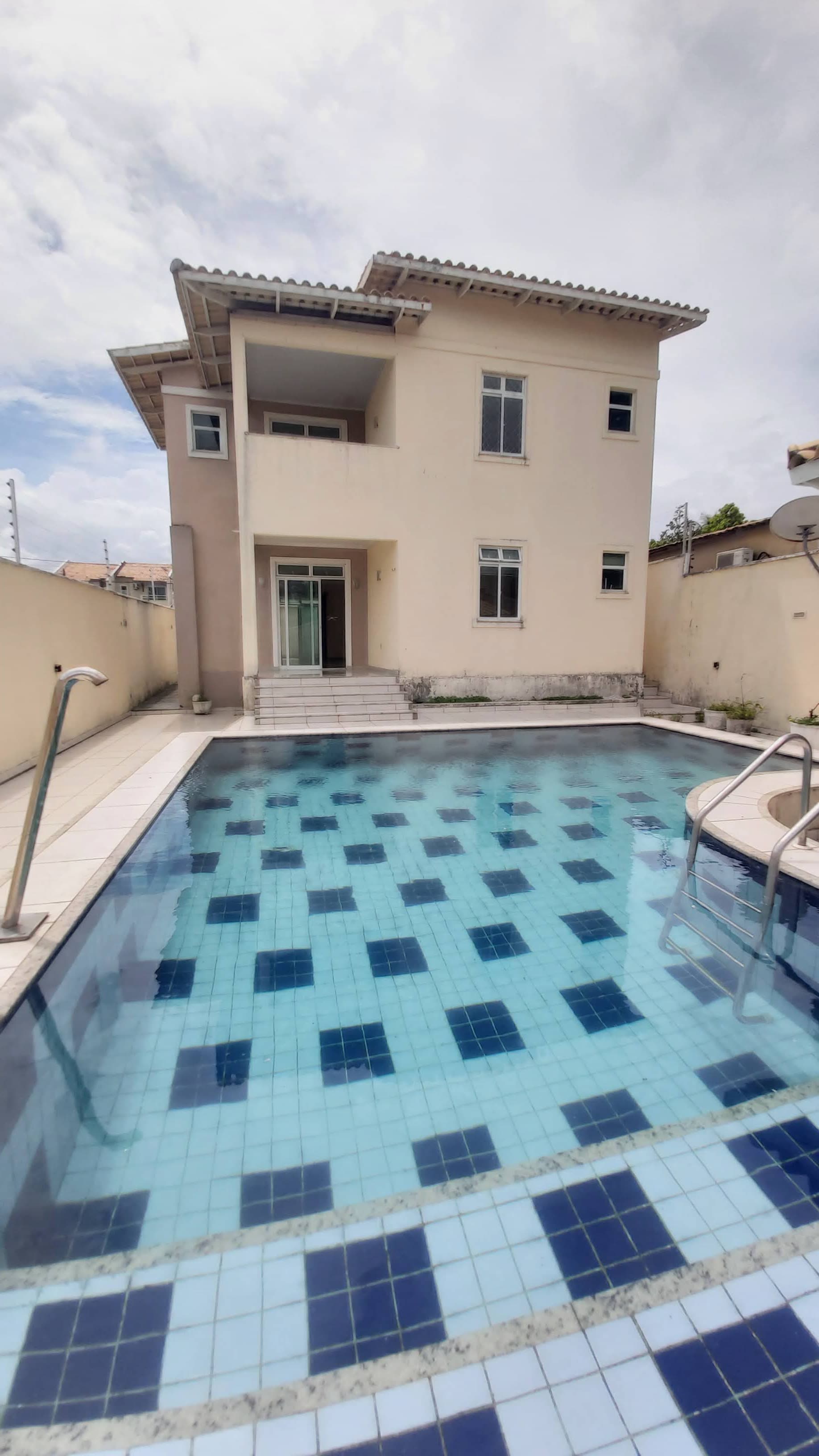 Imagem Casa com 5 Quartos à Venda, 396 m² em São Bento - Fortaleza