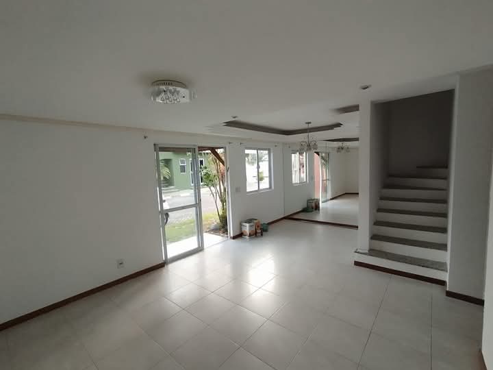 Imagem Casa de Condomínio com 3 Quartos para Alugar, 200 m²em Vila de Abrantes (Abrantes) - Camaçari Imagem Casa de Condomínio com 3 Quartos para Alugar, 200 m²em Vila de Abrantes (Abrantes) - Camaçari