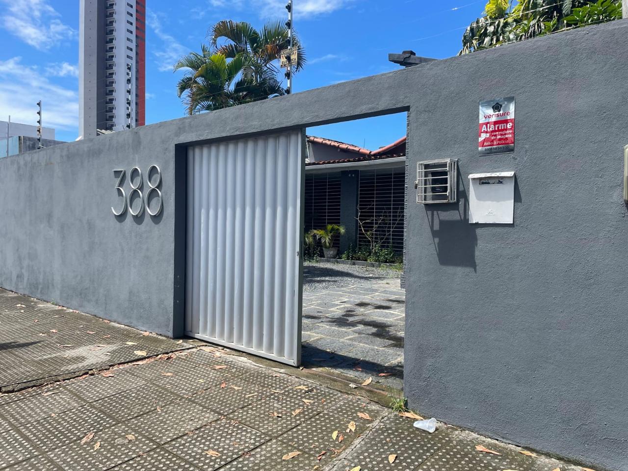 Casa com 3 Quartos à Venda, 425 m² em Tamarineira - Recife