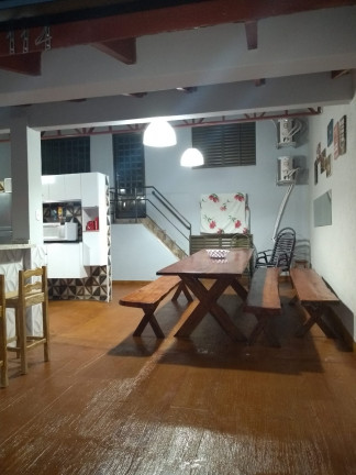 Imagem Casa com 4 Quartos para Temporada, 200 m² em Pousada do Paranapanema - Santo Inácio