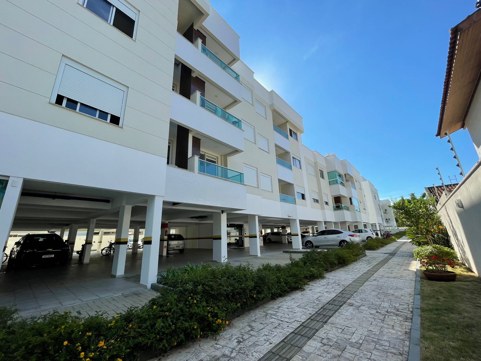 Apartamento com 2 Quartos à Venda, 74 m²em Canasvieiras - Florianópolis