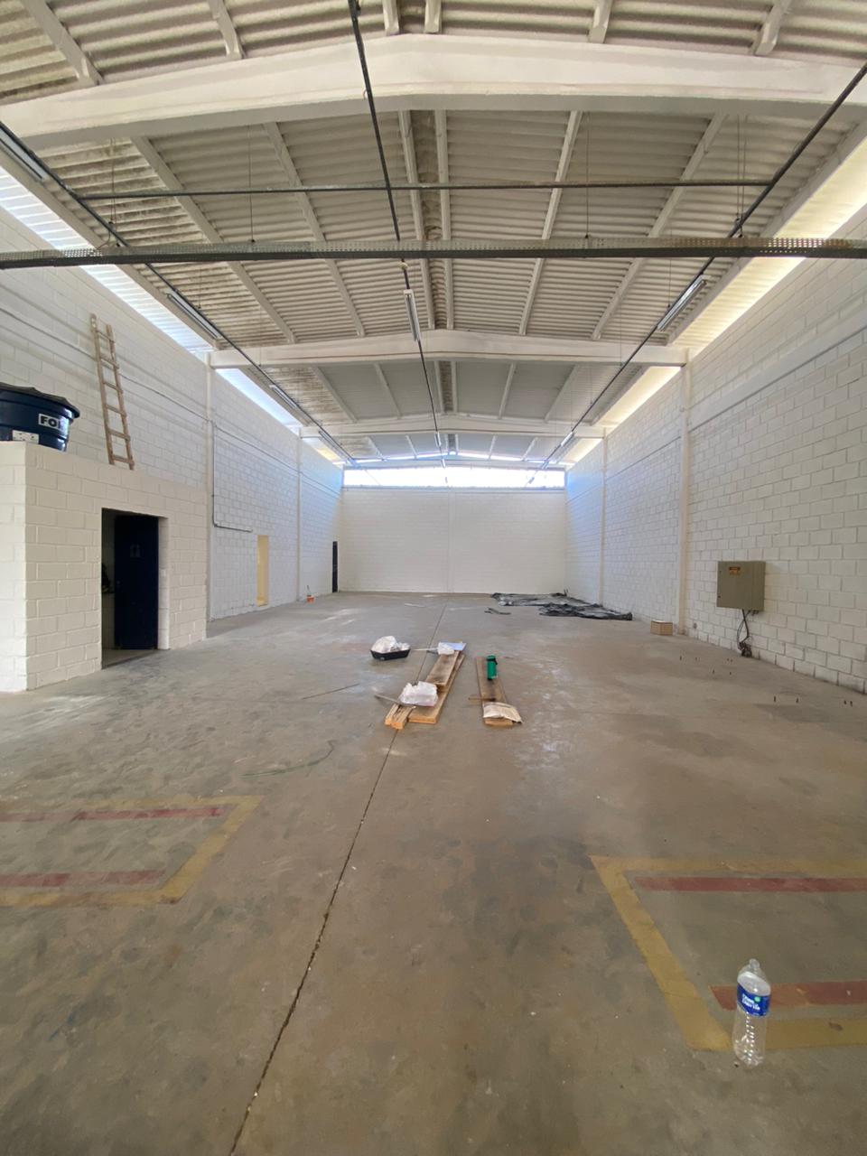 Imagem Imóvel Comercial para Alugar, 600 m²em Itinga - Lauro de Freitas Imagem Imóvel Comercial para Alugar, 600 m²em Itinga - Lauro de Freitas