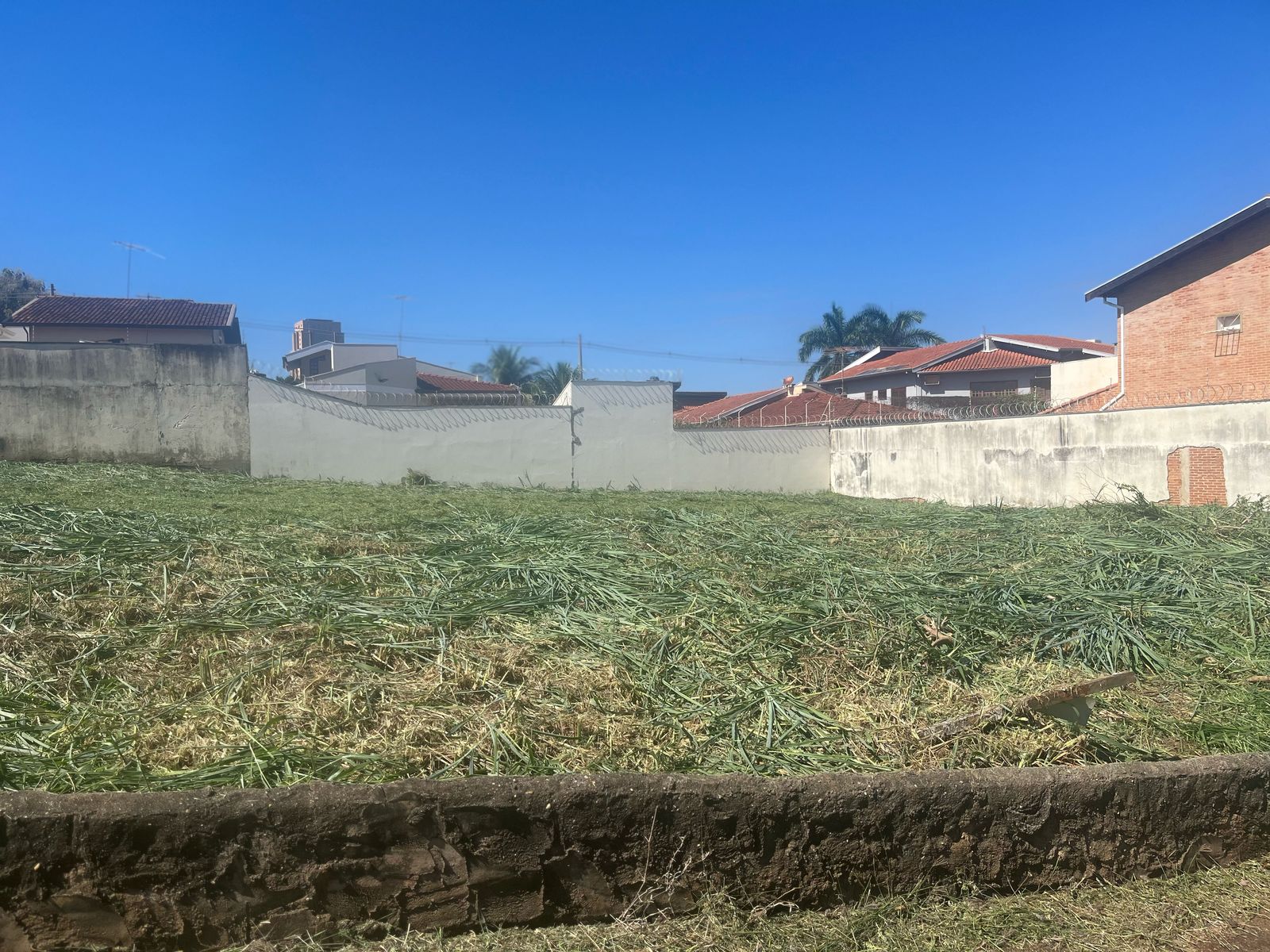 Imagem Terreno à Venda, 350 metro em Vila Ana Maria - Ribeirão Preto Imagem Terreno à Venda, 350 metro em Vila Ana Maria - Ribeirão Preto