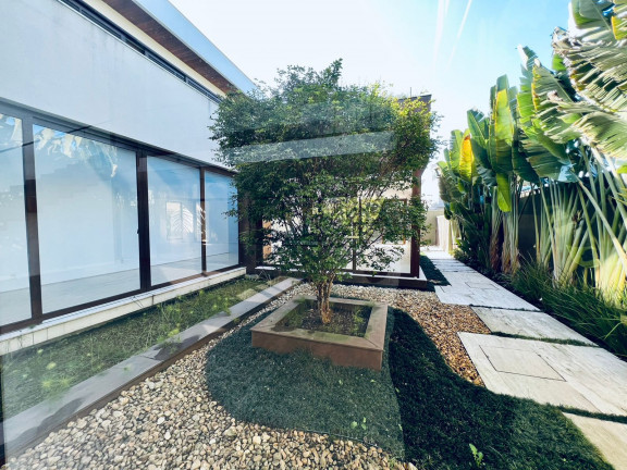Imagem Casa de Condomínio com 5 Quartos à Venda, 1.700 m² em Barra da Tijuca - Rio de Janeiro Imagem Casa de Condomínio com 5 Quartos à Venda, 1.700 m² em Barra da Tijuca - Rio de Janeiro