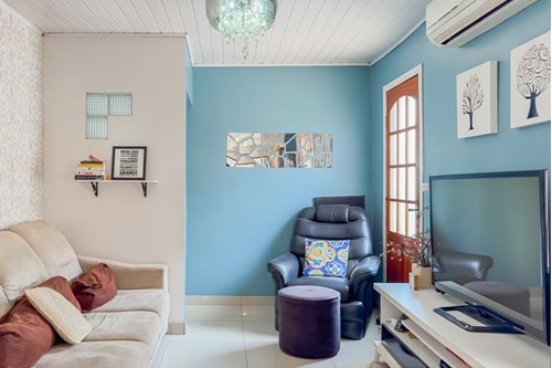 Imagem Casa com 2 Quartos à Venda, 200 m² em Santa Maria Goretti - Porto Alegre Imagem Casa com 2 Quartos à Venda, 200 m² em Santa Maria Goretti - Porto Alegre