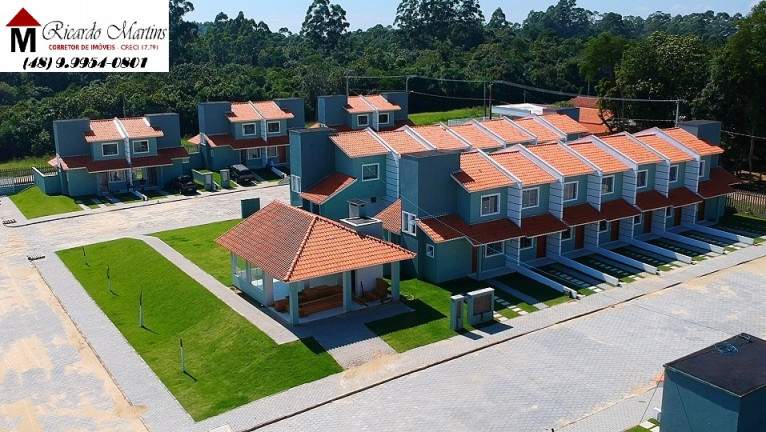 Imagem Casa de Condomínio com 2 Quartos à Venda ou Temporada, 52 m²em Recanto Verde - Criciúma Imagem Casa de Condomínio com 2 Quartos à Venda ou Temporada, 52 m²em Recanto Verde - Criciúma