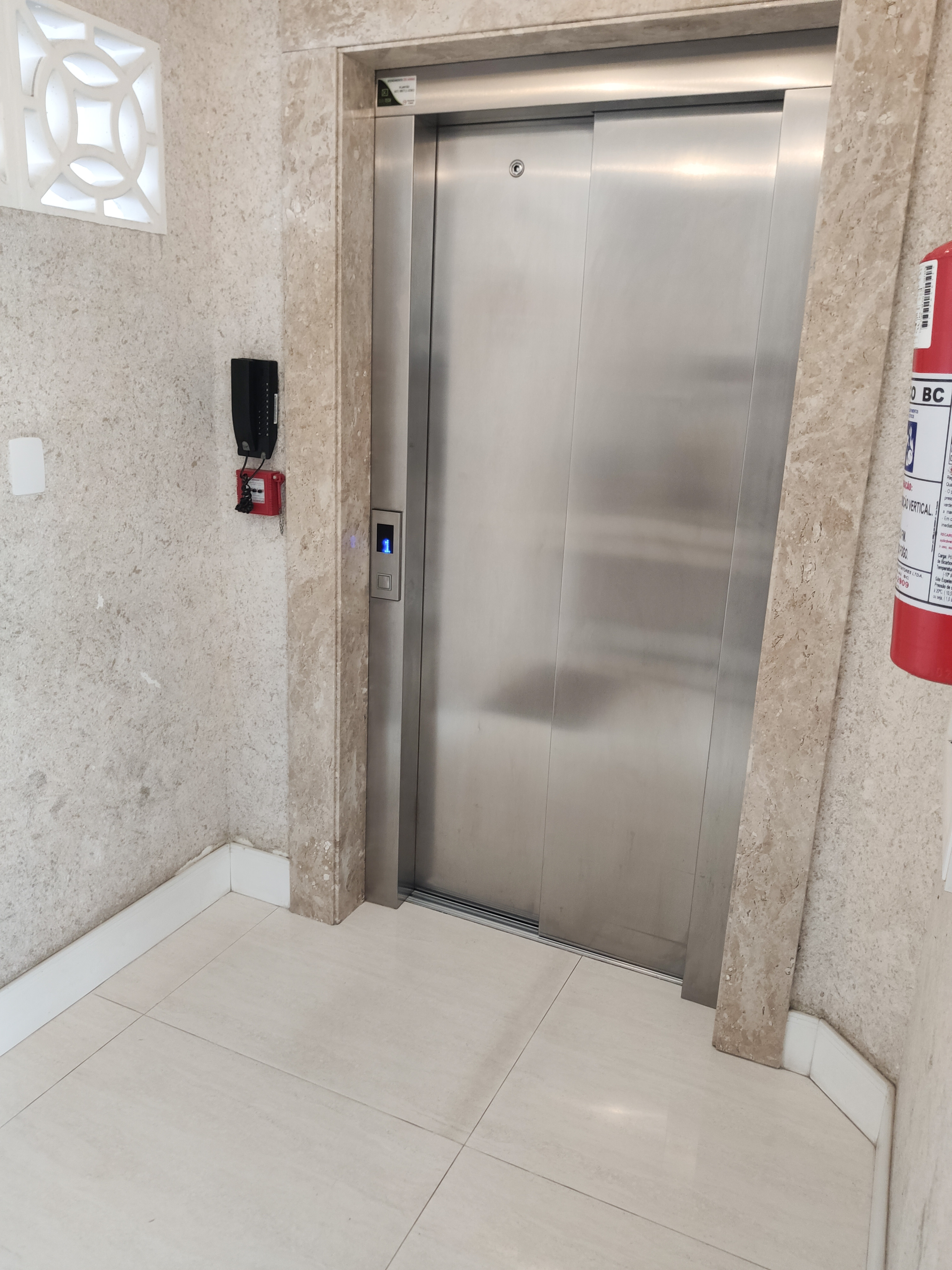 Imagem Apartamento com 2 Quartos à Venda, 72 m²em Tabuleiro - Camboriú